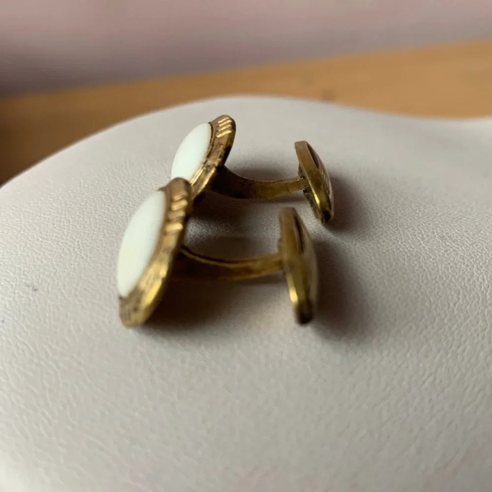 Vintage 1950 Men Cufflinks Gold Tone & White Agate
